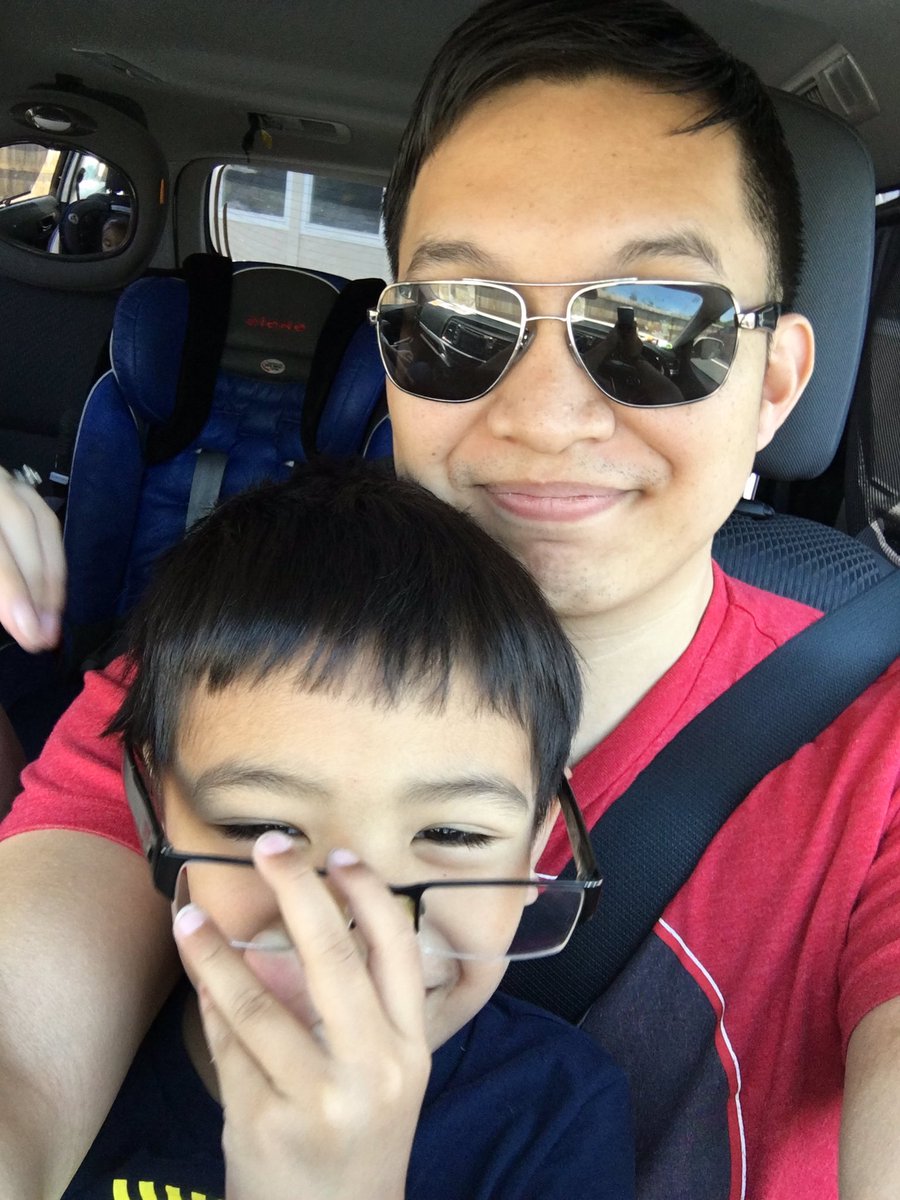 avalonstar's tweet photo. Levi wore it better. ๐ #UncleBryan https://t.co/3PYilrHSAw