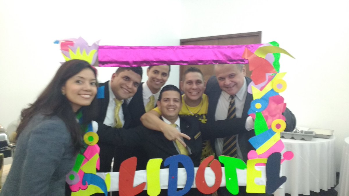 marlyina's tweet photo. #lidotelselfie https://t.co/A6DCBwhq4w