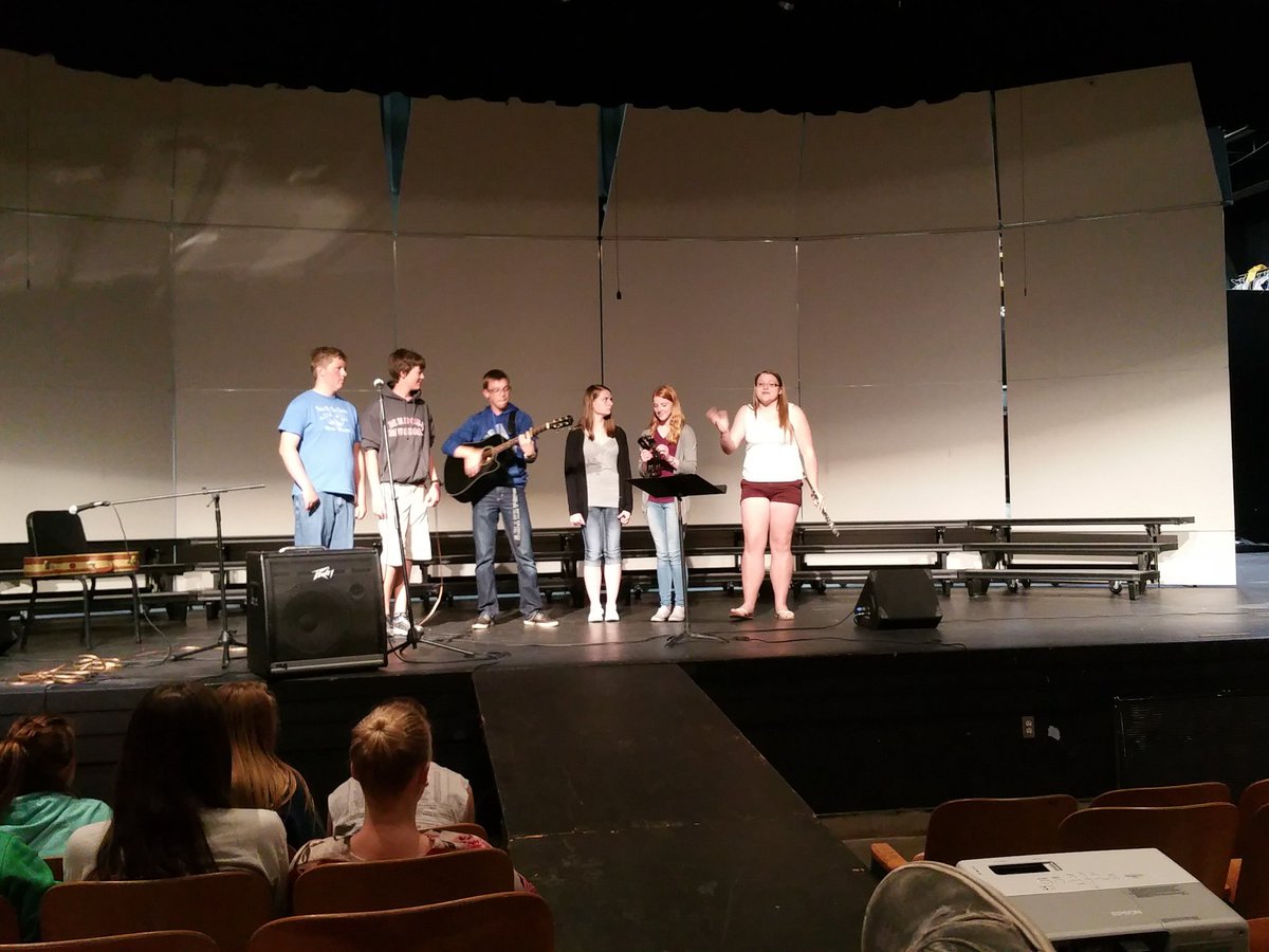 MoraChoirs's tweet photo. Students getting ready for the Choir's  pops concert! Tomorrow night at 7:30pm. See you there!! https://t.co/RaygABOiRc