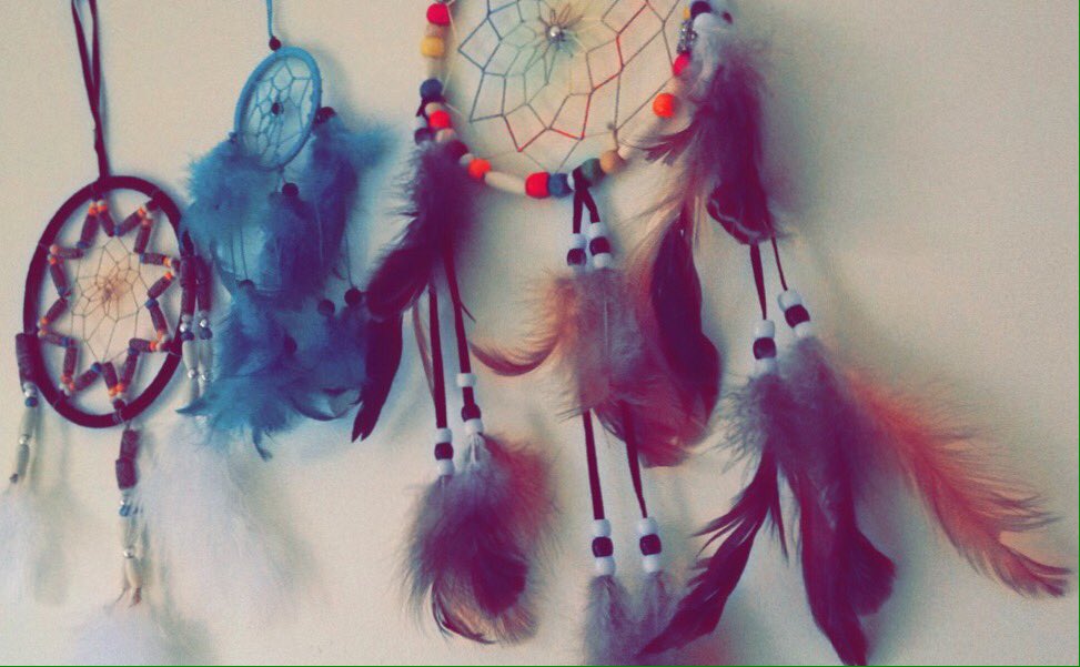 CiCi_Mag's tweet photo. Collection in the making 💙 #vibes #dream #catchers #obsessed https://t.co/vPa491v8pc