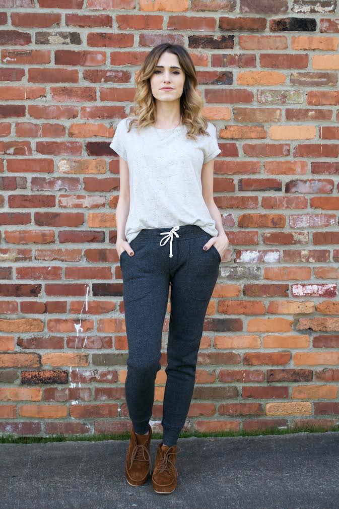 bitcheswhoblend's tweet image. BRB, wishing we had @mindywhite &apos;s hair. Her beauty secrets + products she can&apos;t live w/o: ow.ly/j9Te300l4L9