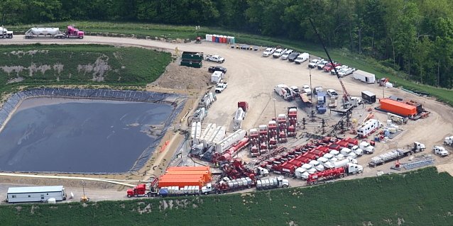 Canarylabs's tweet photo. Fracking Data Vans Case Study https://t.co/YdGBgm9Fia #OilandGas, #Fracking #DataVan #Data #ControlRoom #Historian https://t.co/LzfT8ya2nr