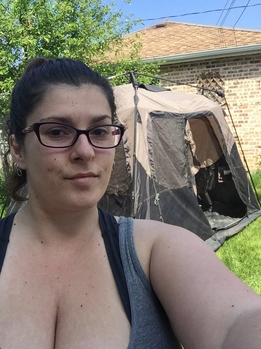 Airing out the tent. https://t.co/ug84674Mn4<a href="/tag/spoiled"class="tags"><span>#spoiled</span></a><a href="/tag/wishlist"class="tags"><span>#wishlist</span></a>