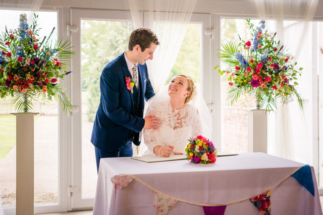 Nice bit of <a href="/WedInspiration/">Wedding Inspiration</a> from <a href="/FloraOccasion/">FloraSpecialOccasion</a> @lillibrookemanor #weddinghour