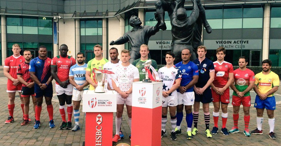 FranceRugby's tweet photo. #France7 @vvakatawa à l'honneur lors de la traditionnelle photo des capitaines pour le #London7s #soutiensle7 https://t.co/2hAGX0Uz44
