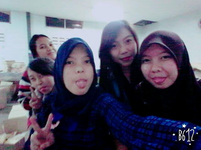SriRohayatis18's tweet photo. Teman" kerja :) https://t.co/dQofcE9D92