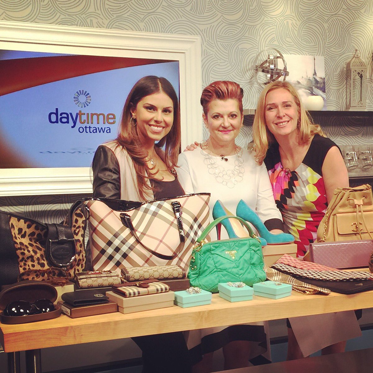 Thank u <a href="/daytimeottawa/">Daytime Ottawa</a> for a fun appearance <a href="/Dia_Shams/">Dia Shams</a> <a href="/JulieBeun/">J Beun Media</a> #shopping #daytimetv #fashion #luxuryconsignment