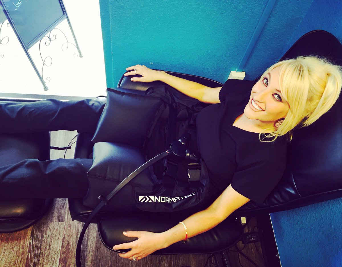 thecryox's tweet photo. Thank you @normatec for the ultimate recovery tool! #hipsdontlie #hipcompression #normatec https://t.co/zKjOPlR5UG
