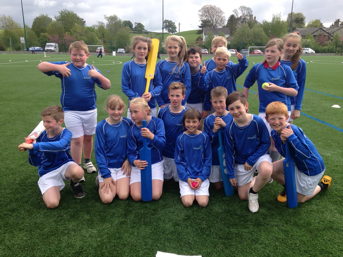 MrsBarnsley's tweet photo. Kwik Cricket @dallamPE https://t.co/PJKtfCTUhG