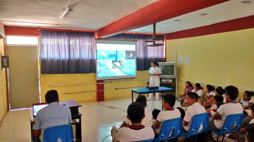 ryckydominguez's tweet photo. Agradecemos a la @SEMAR_mx por la plática impartida a nuestros alumnos #EST22 #Manglares #IXzona  #TnteFragYAÑEZ https://t.co/DKKp17gnxl