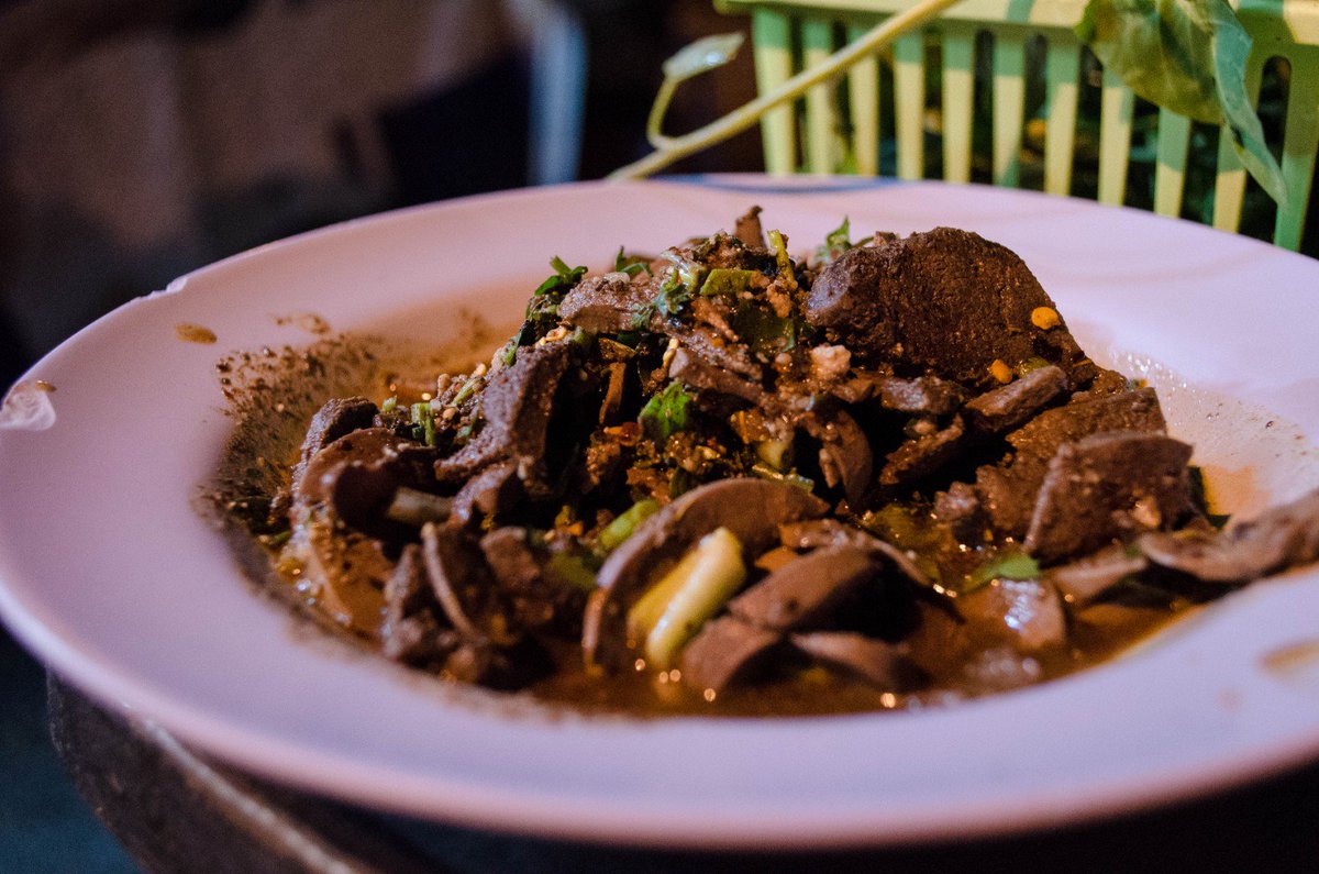 ipedd_'s tweet image. ตอนตีหนึ่งตีสองของเมื่อวาน.