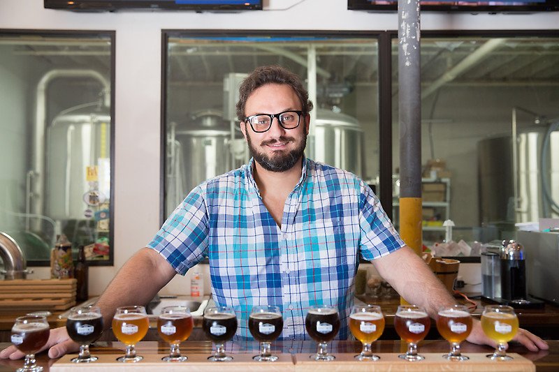 Star_Chefs's tweet photo. For Brewer Rauf Khoffner @KhoffnerUSA, water makes all the difference #RisingStarsSoFlo https://t.co/bMNKCgbIV2 https://t.co/HsoXIyyMhJ