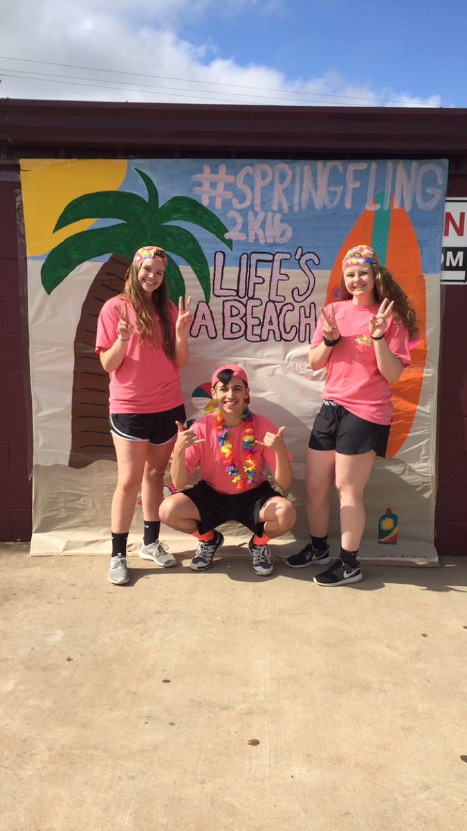 JoseDiosdado17's tweet photo. #SpringFling2K16 https://t.co/f54R42P8FX