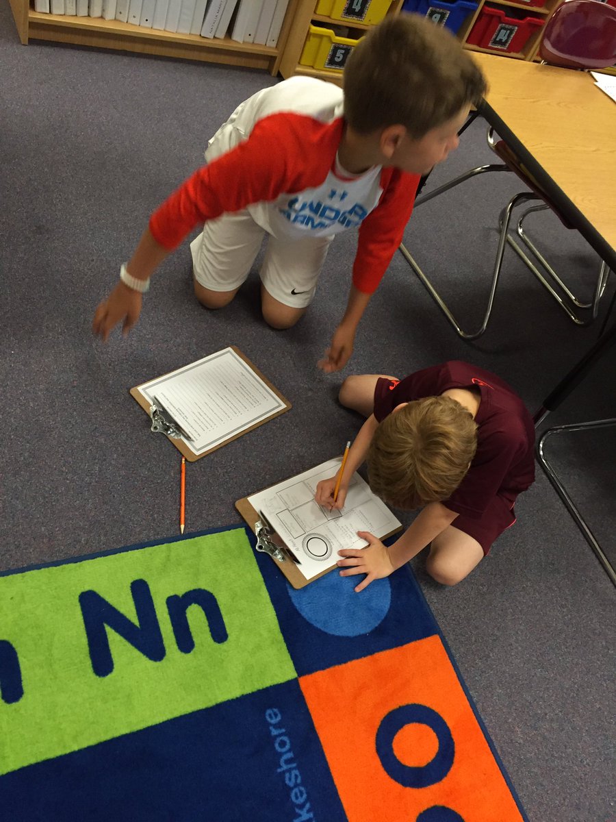 Mrs_Murray228's tweet photo. We met up with our 4th grade friends from @Mrs_Clark54's class to do some interviewing. Can't wait to share! #kme302 https://t.co/QwmjArqYFo