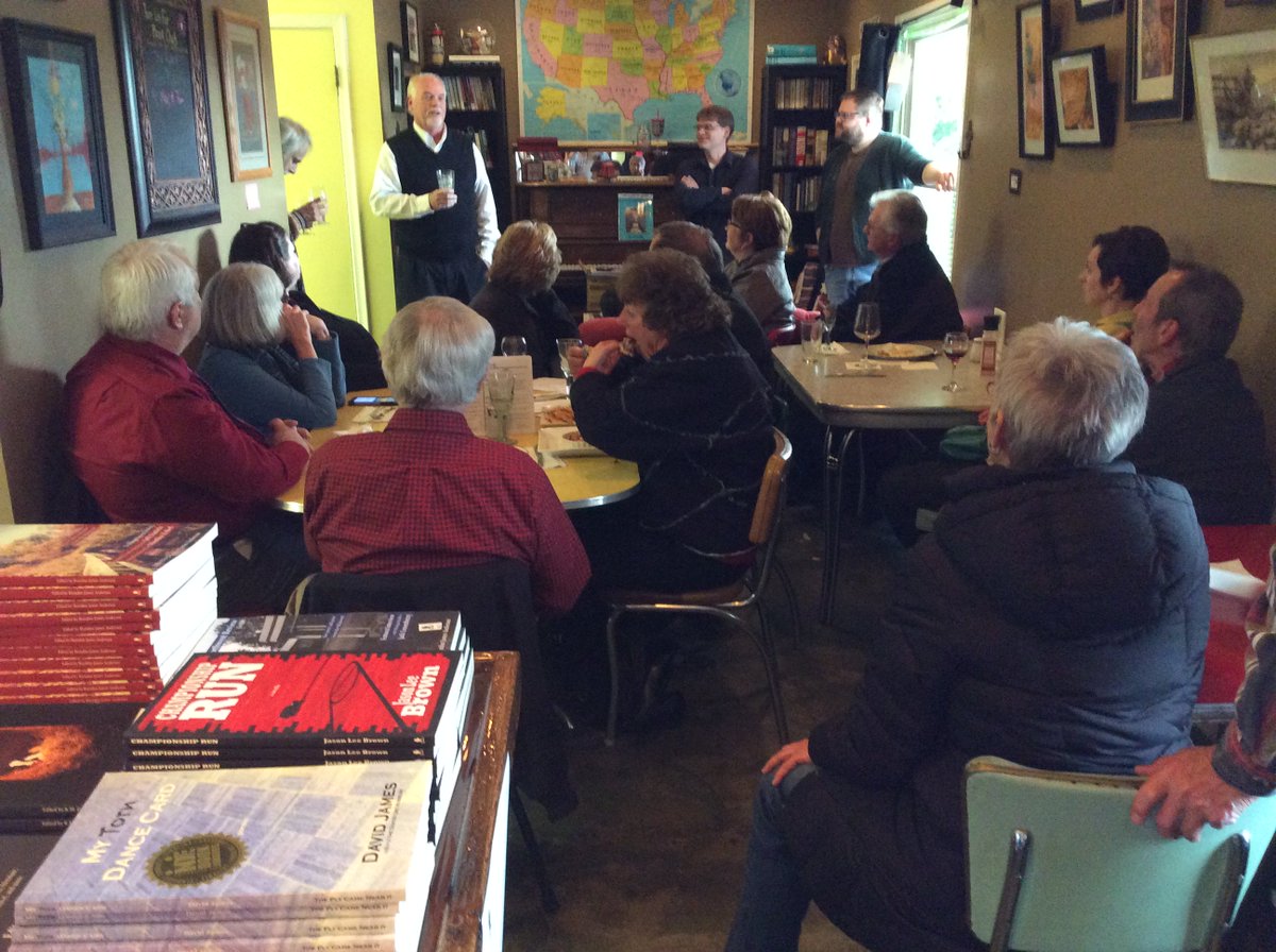 MichPost's tweet image. Check out the photos from Sunday's "An Afternoon with the #Authors" #event - michiganderspost.com/2016/05/18/11-… - #puremichigan