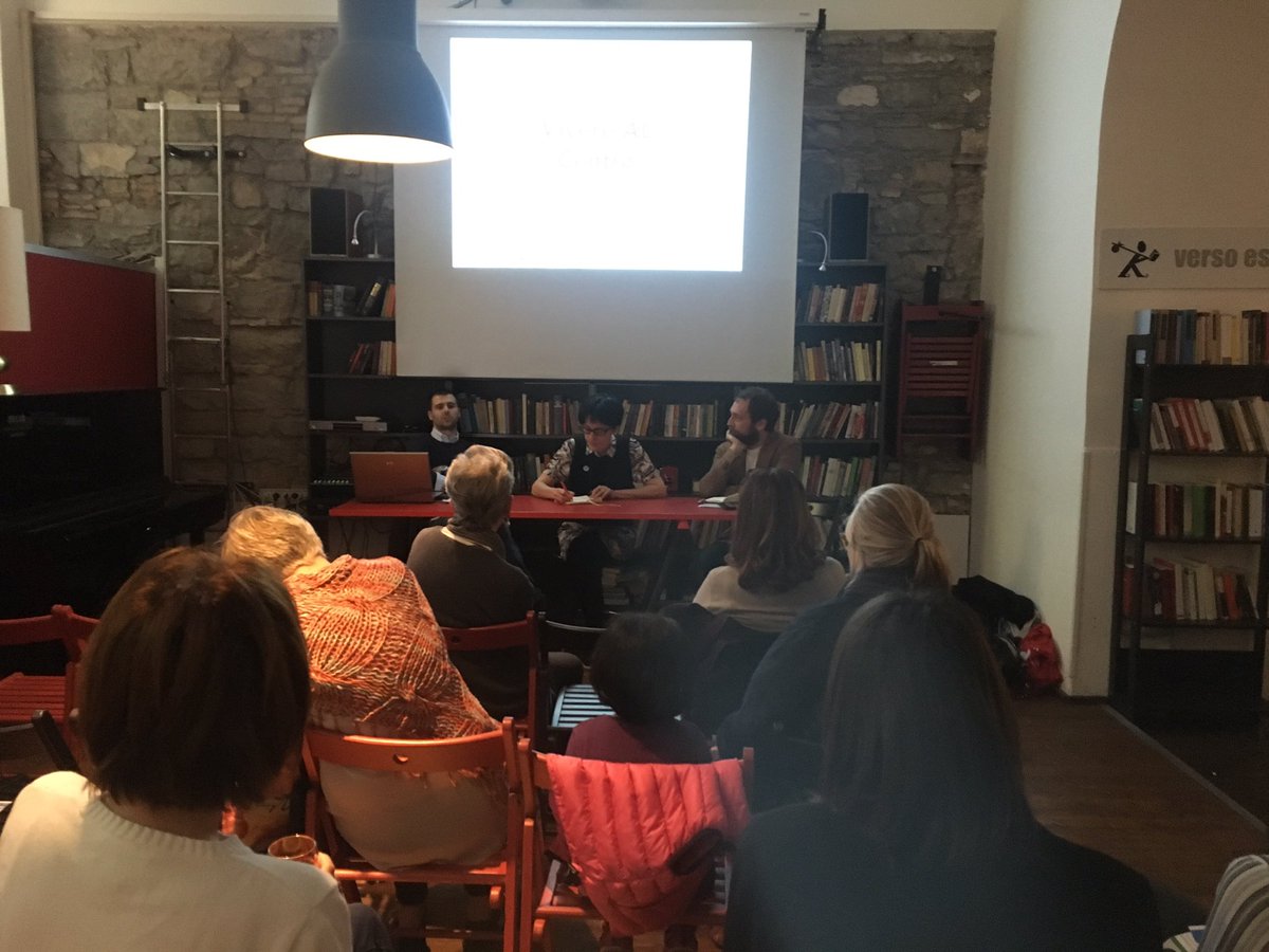 AnnaWittreich's tweet photo. Ora da Knulp si parla di Vivere AL Centro: rigenerazione urbana. Il futuro è questo. #avantitutta https://t.co/etzmBcxQBm
