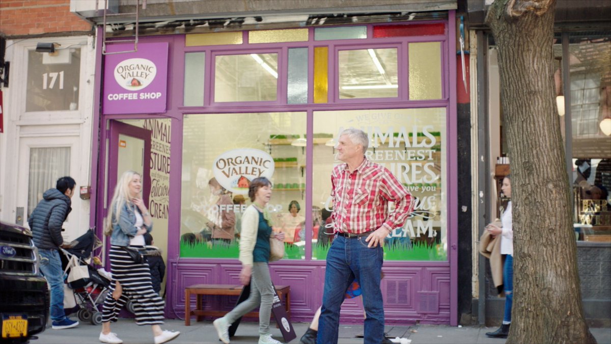 Adweek's tweet image. Ad of the Day: @OrganicValley punks NYC with a coffee shop that sells only half-and-half. adweek.it/1YCsn3Z
