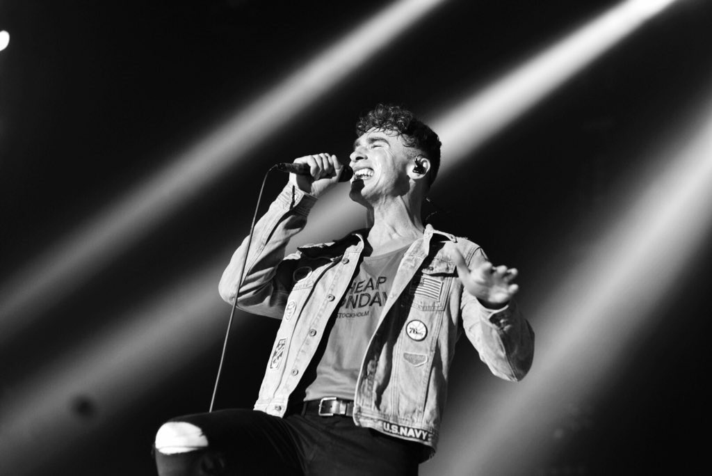 RobDamiani's tweet photo. So much fun in Paris yesterday, Lille see you in a bit! @cheapmonday #slflparis #slfl 📷: @keristof https://t.co/7bgyXGmw0X