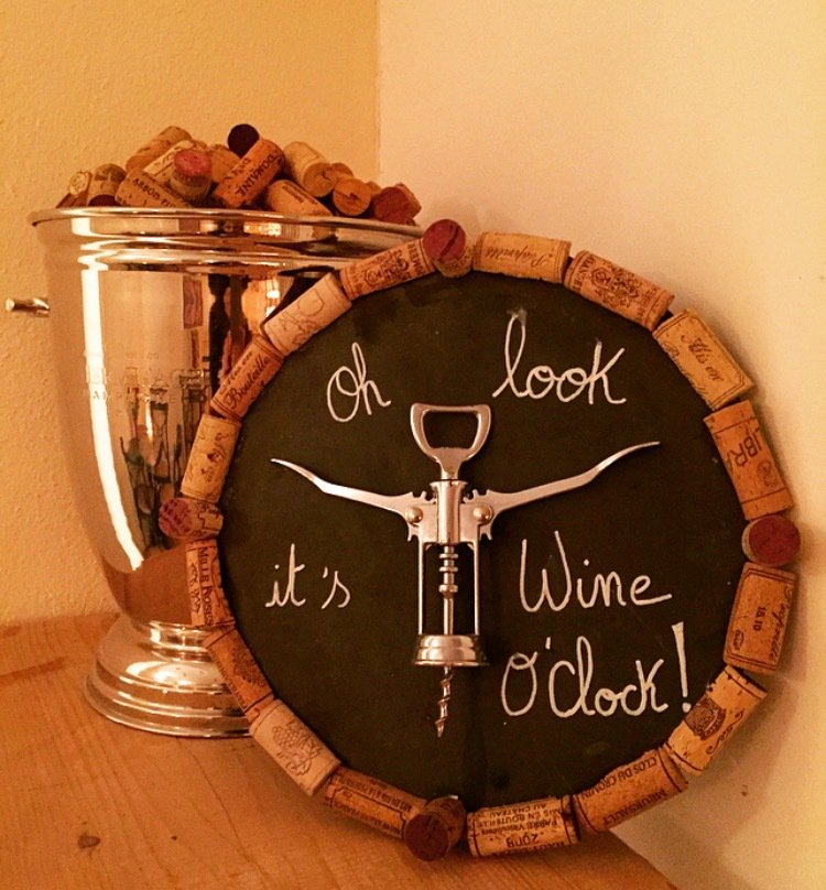 #Wine o clock <a href="/shepmarketwine/">Shep Mkt Wine House</a>, a hidden gem in the heart of #Mayfair: buff.ly/1WBjdXG #winewednesday #london