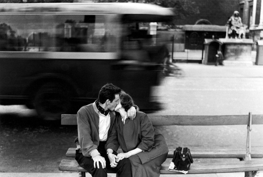 Internazionale's tweet photo. La lunga carriera di Gianni Berengo Gardin, in mostra a Roma con 250 fotografie: https://t.co/KMcj0Gng1d https://t.co/e15WC5Gq8Q