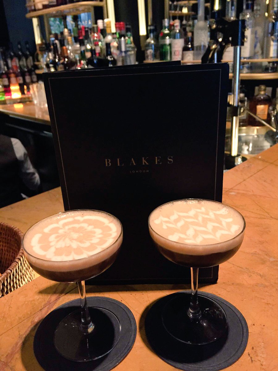 2jdavidson's tweet photo. 😍🍸 https://t.co/sDEL7fDiDh