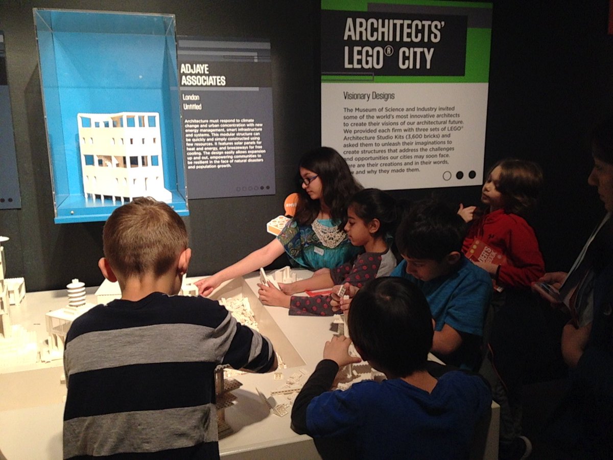 MsAdams208's tweet image. We're learning about engineering at the Museum of Science and Industry!