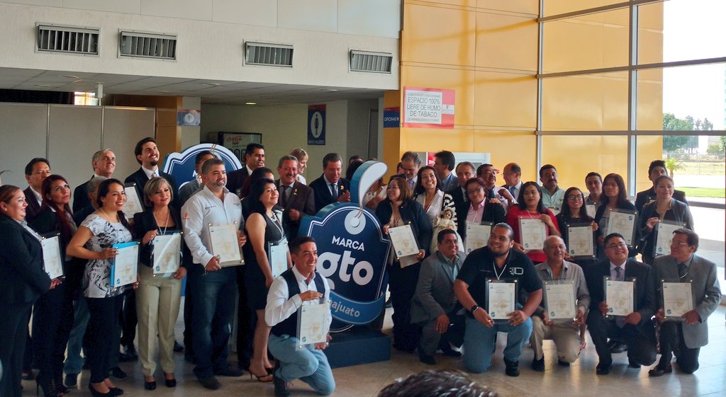 Ortiz_Irapuato's tweet photo. Quedó inaugurada la #ExpoMIPyME2016 donde se impulsa el desarrollo de Gto y por supuesto de nuestra #MejorCiudad https://t.co/kO0VN5aNoD