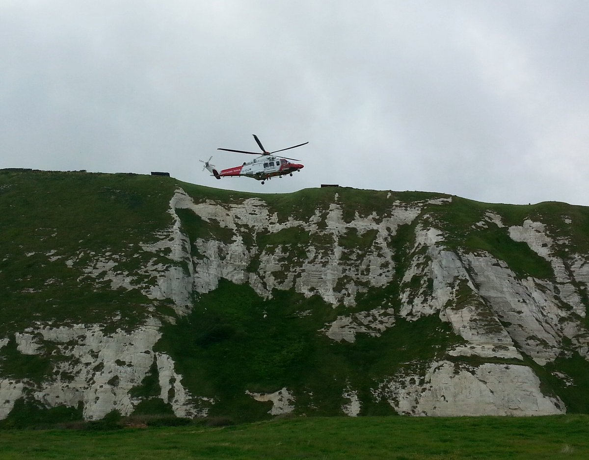 #samphirehoe our excellent rescue services in action searching along th coast this evening <a href="/WCCPnews/">White Cliffs</a> <a href="/doverlifeboat/">Dover RNLI Lifeboat</a>