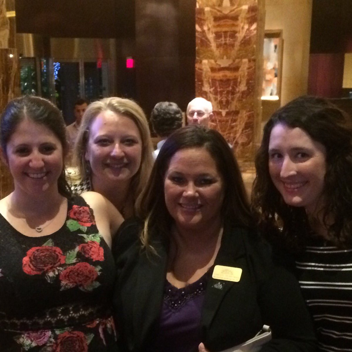 relochristicrp's tweet image. Relo fun and friends at #ReimagineAMC16 @worldwideerc #houston #relocationlife