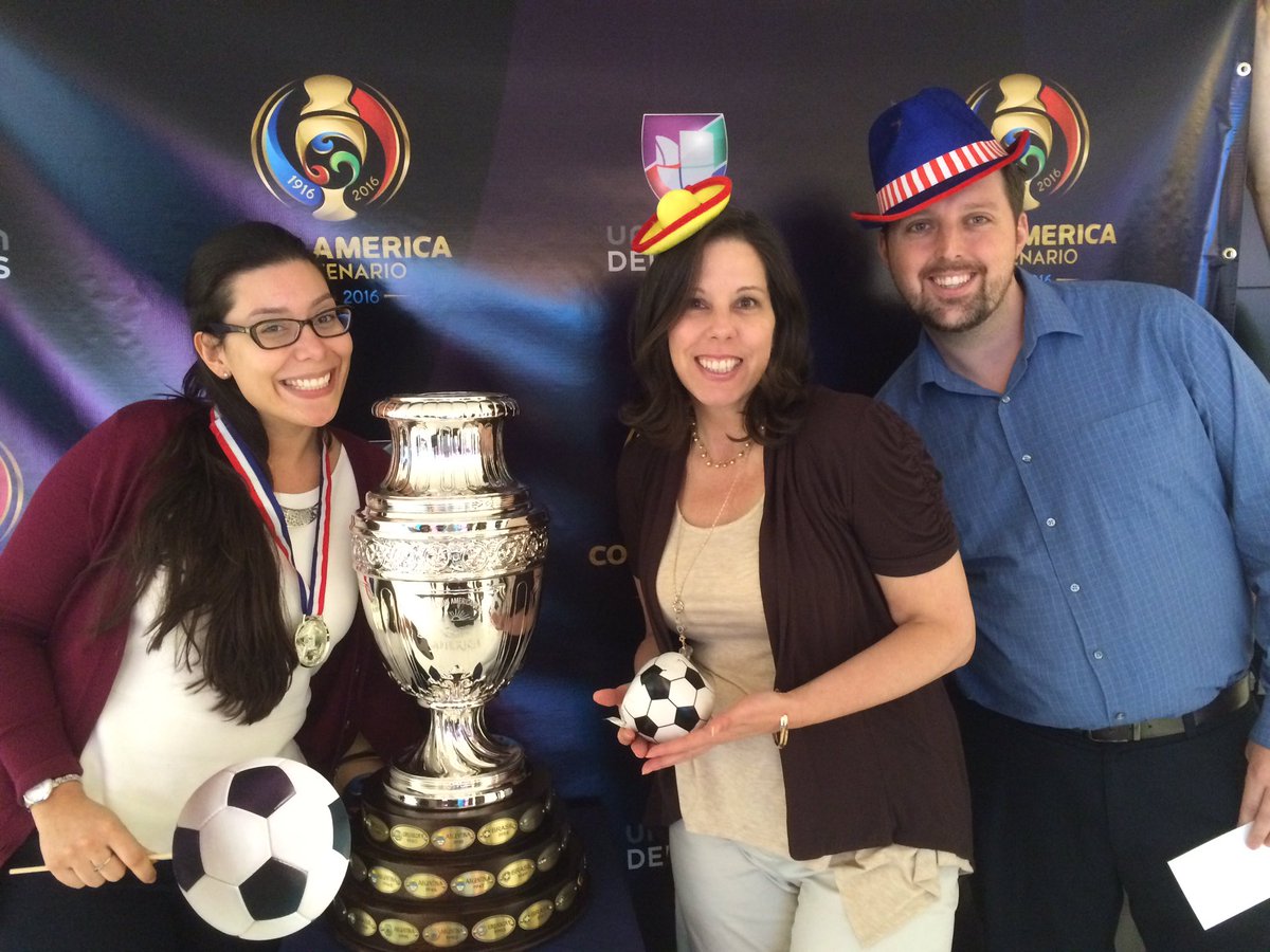 CopaAmerica's tweet photo. A few more fun photos from our visit to @UnivisionSports #CopaTrophyTour https://t.co/VYmyWZ43Ez