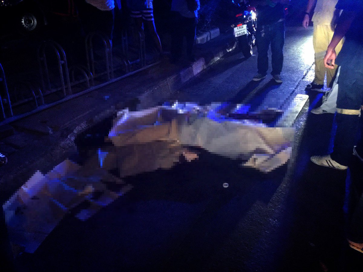 00.40น.เหตุชายถูกอาวุธมีดแทงเสียชีวิตบริเวณปากซอยสาธุประดิษฐ์31อยู่ระหว่าง จนท.ตรวจสอบCr.ลุงขี้เมา