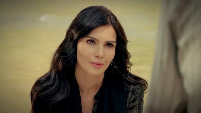 sendilhatice2's tweet photo. O gülüşlerinizin müptelasıyım bayan 😍 @sendil_hatice https://t.co/ID3dXPOGhq