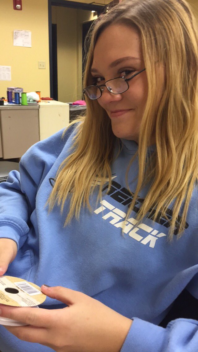 mckenziekcole's tweet photo. get u a girl who can do both🔥😛💯😈 #smartnsassy https://t.co/t1ZmDOtXS1