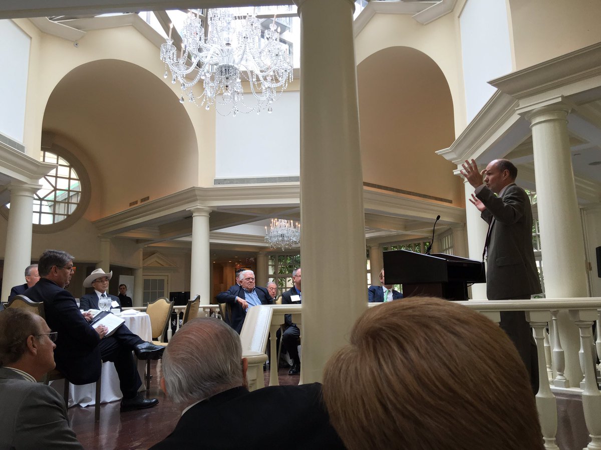 Shawington's tweet image. StephenWalt is sympathetic 2 democracy 4 DC. Question gained applause from audience. #advancingsecurity #LiberateDC