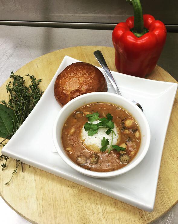 FiddlersP's tweet photo. Come swing by Fid's and try out today's $7.50 Creole Gumbo made from scratch with chicken and shrimp! https://t.co/3whzVqCquX
