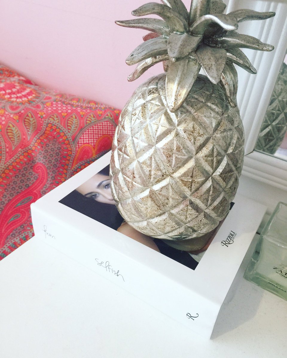 Blwcorner's tweet photo. A little bedside delight #selfish #Pineapple #homedecor #bbloggers #lbloggers #blwbell https://t.co/y1DUSRb5QA