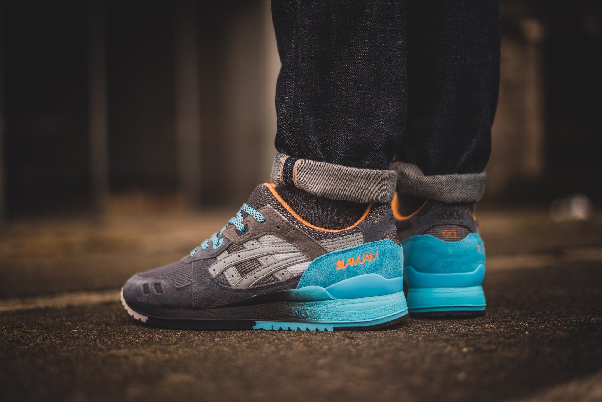 Asics slam jam online