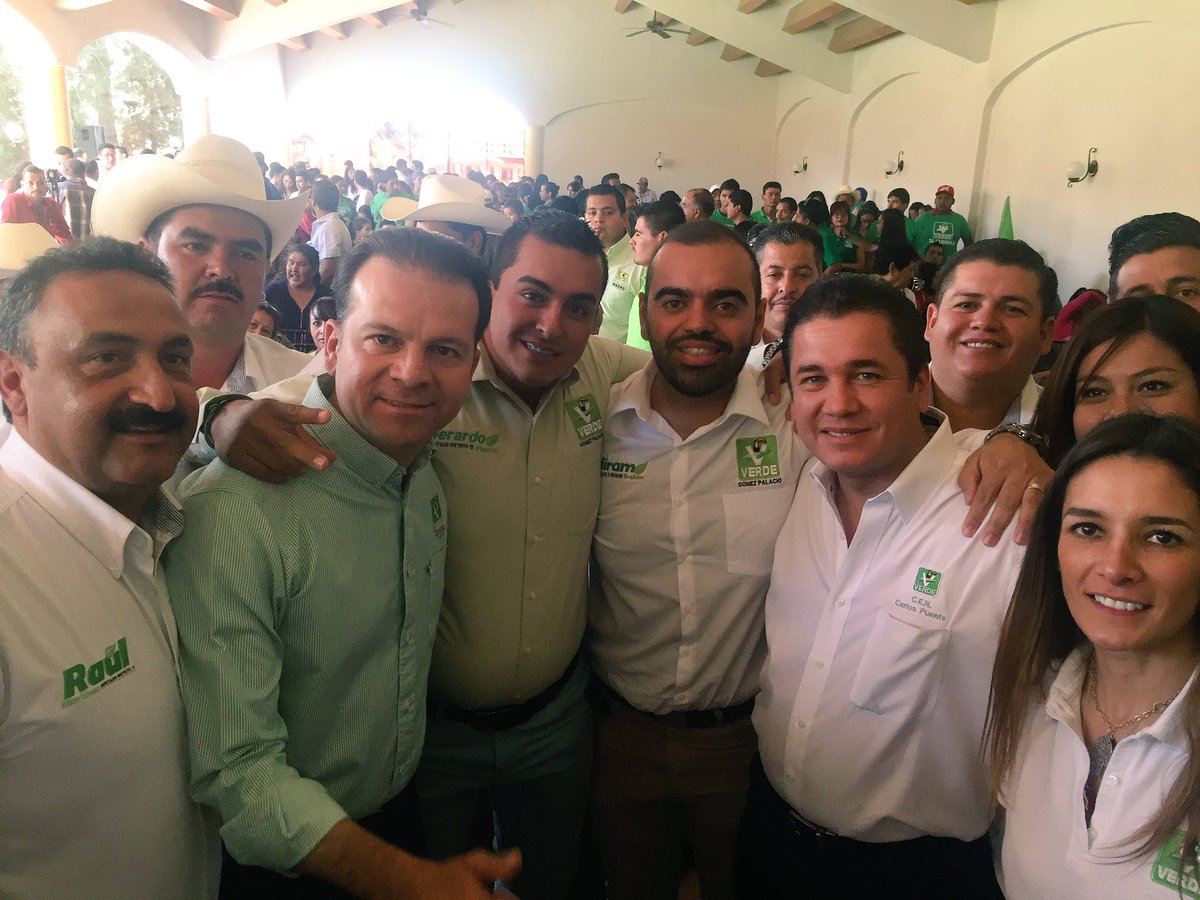 HiramBrahim's tweet photo. Con nuestro próx. Gob. @EVillegasV el líder @CarlosPuenteZAC y la Dip. @aarzaluza compromisos verdes para Durango. https://t.co/ZEvkVJGhH0