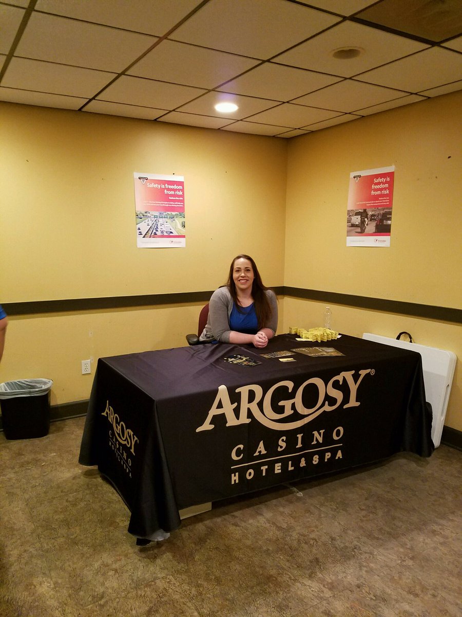 CAREYKC's tweet photo. Shout out to @VisitKC @ArgosyKC and @kcpolice for helping us with our driver meeting. https://t.co/kbcSxgDO8U