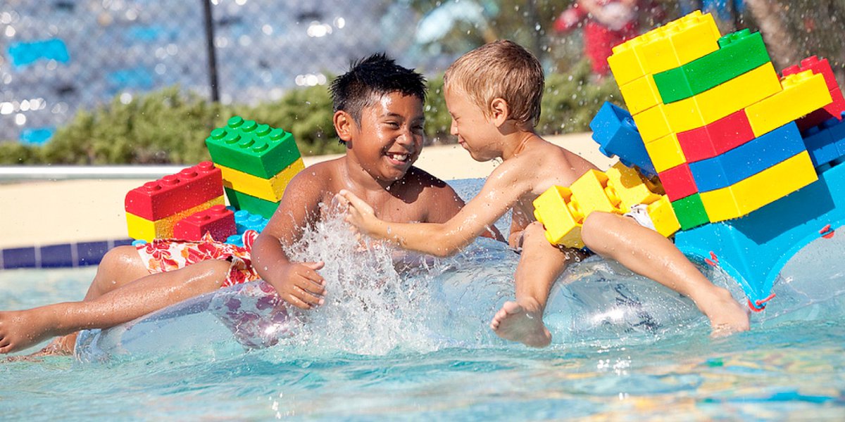 WebMD's tweet photo. A water park crawling with 1,000 kids can have 22 pounds of poop floating around. https://t.co/LHKN6cz5QN #ew https://t.co/vMmdnLKm0P