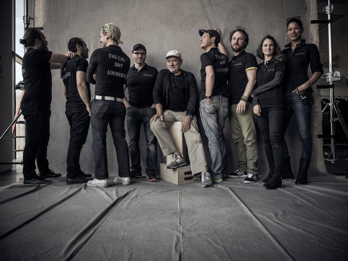 Pirelli's tweet photo. The eye of Peter Lindbergh returns to capture beauty in 2017 #PirelliCalendar https://t.co/DFddI8bMGn #MakingTheCal https://t.co/iypv5rHAKn