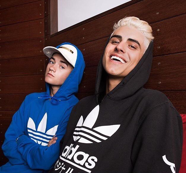 blondies👨‍❤️‍👨