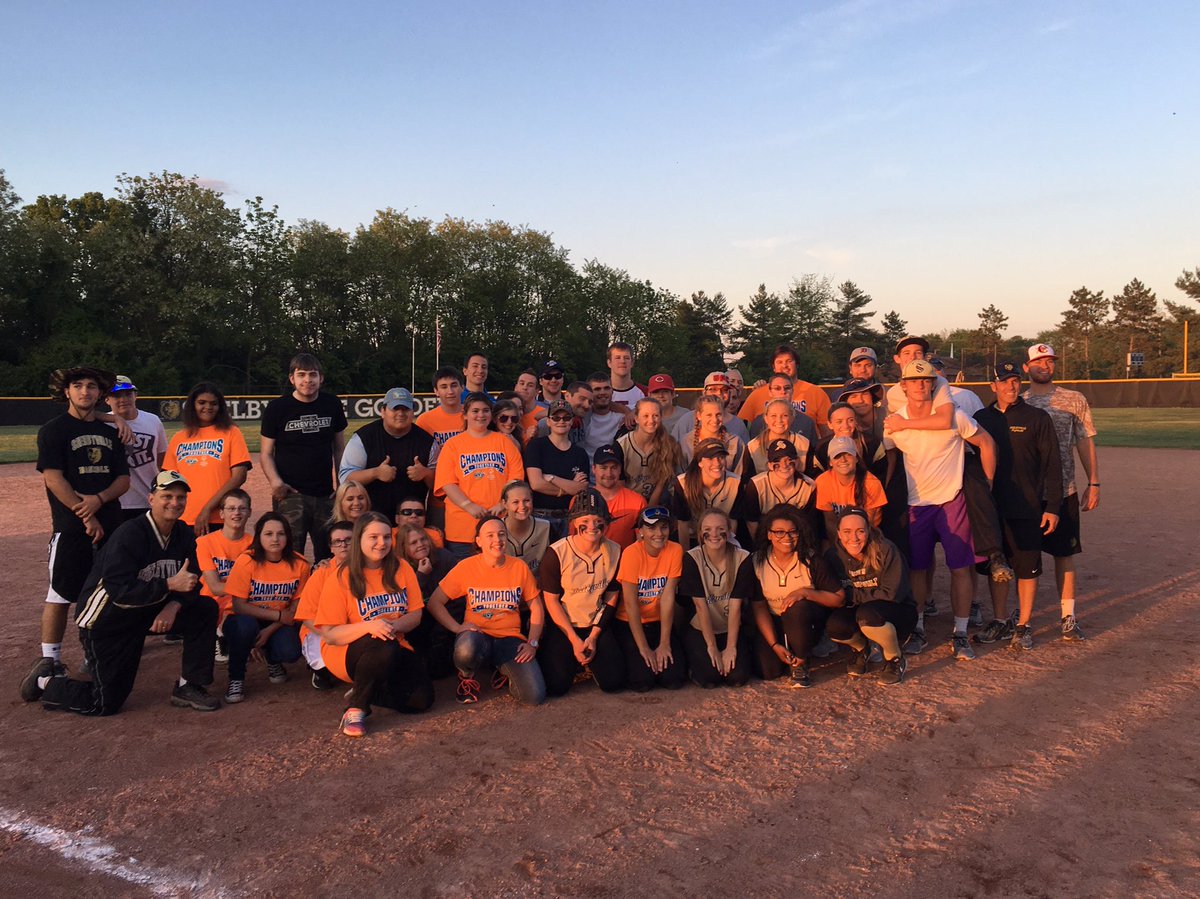 SHSGoldenBears's tweet photo. @ChampsTogether Softball game! Great game!! Thank you to all who participated and donated!! https://t.co/nUO2MLZFdJ