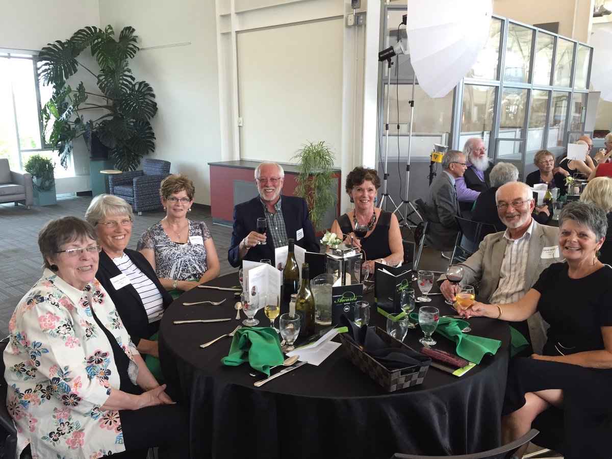 RedDeerPolytech's tweet photo. We're honoured to have @RDCAlumni join us this evening. Class of 1965, 1966, and 1967! 💫 #RDCCommunity2016 #MyRDC https://t.co/fbRD8gFwGz