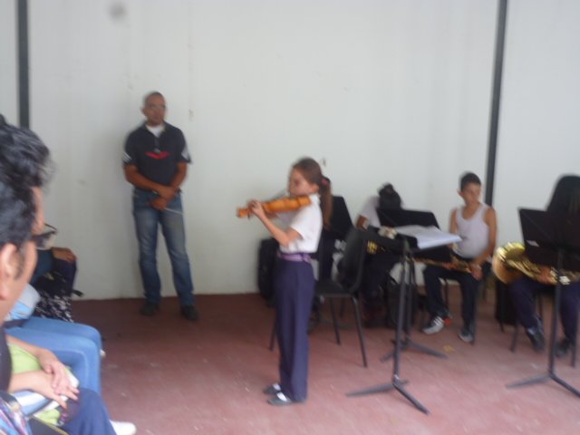 SChiguara's tweet photo. Conc. Pedag.Visita Escuela "Fermin Ruiz Valero" 11/05 @elsistema https://t.co/paoSAySJJe