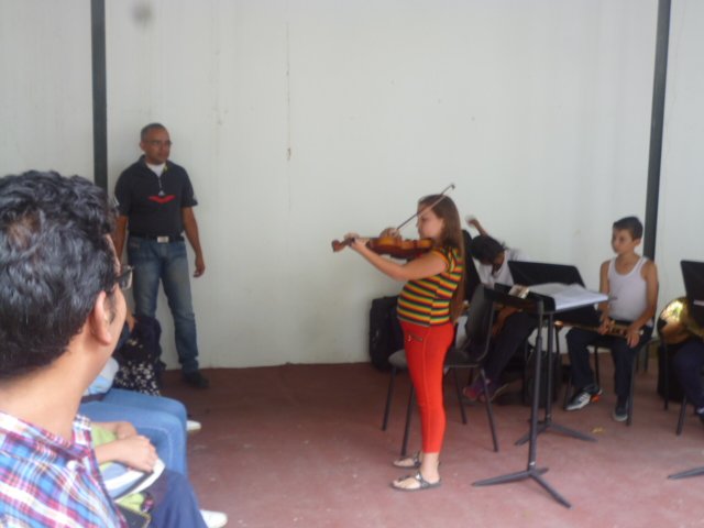 SChiguara's tweet photo. Conc. Pedag.Visita Escuela "Fermin Ruiz Valero" 11/05 @elsistema https://t.co/paoSAySJJe