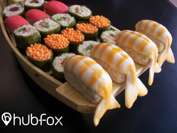 HubfoxMall's tweet photo. No dish duty means eating a yummy sushi boat from @SoHoSushi &amp; get %10 cash back #Hubfox #TampaBay #NoDirtyDishesDay https://t.co/h6gqRncUuv
