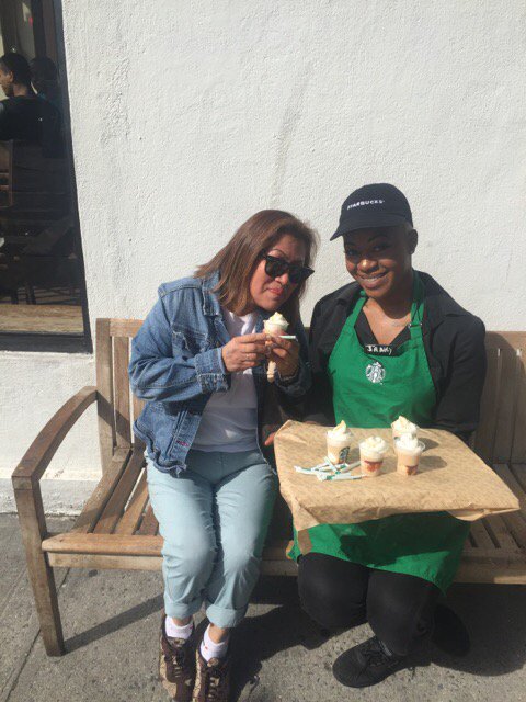 _laurenluces's tweet photo. Enjoying the beautiful weather! https://t.co/sbegejmDlI