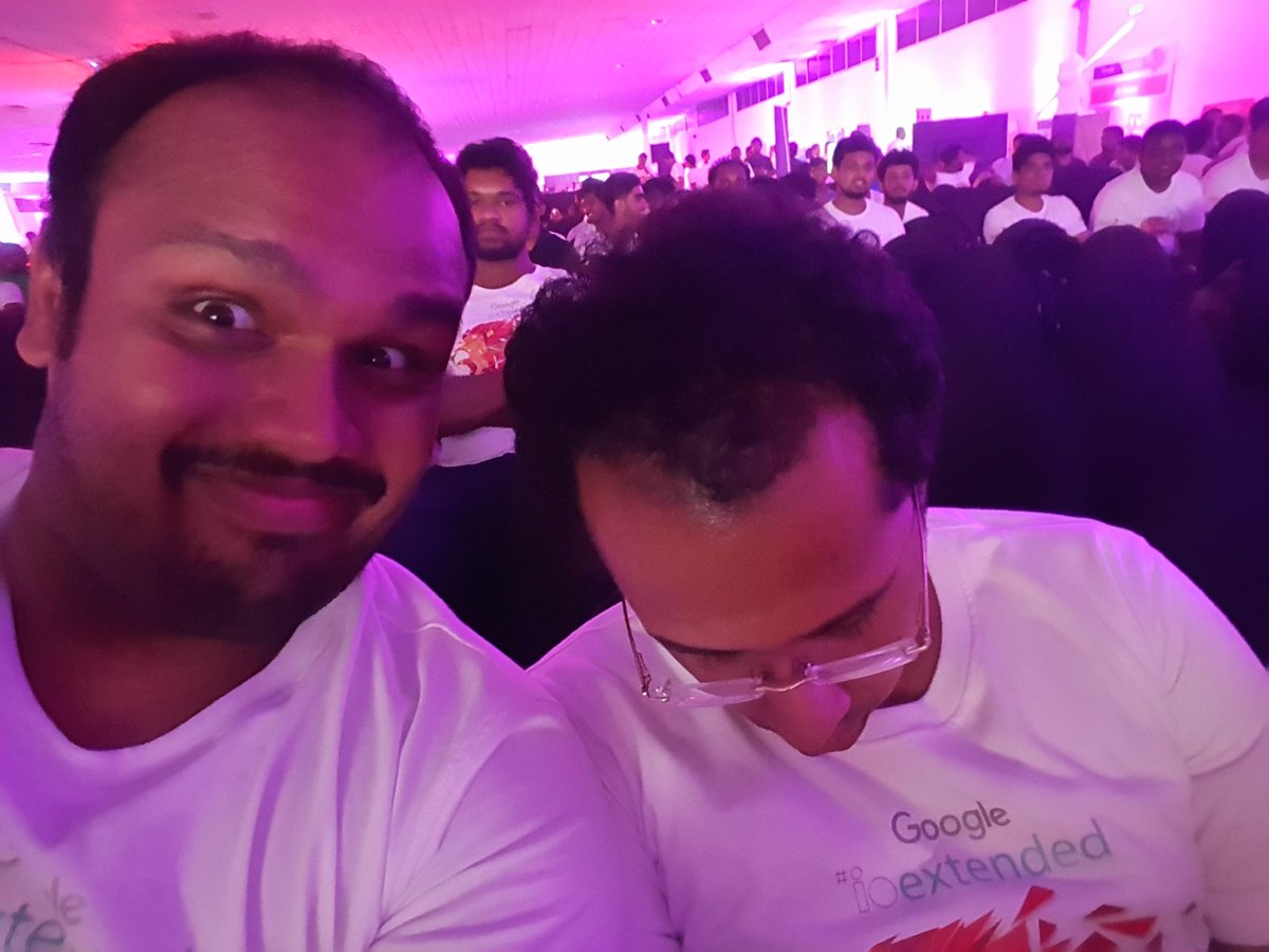 ThuanEthan's tweet photo. #SleepingIO My friend is sleeping after a heavy meal and its so funny... https://t.co/aCDKzmK7QJ