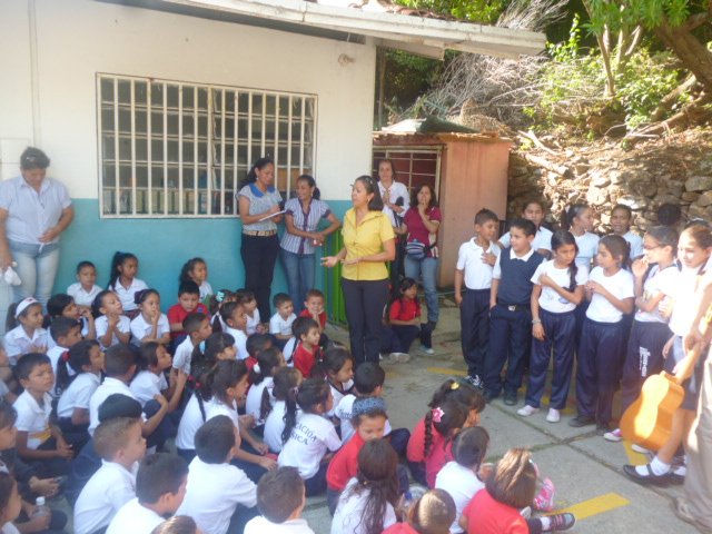 SChiguara's tweet photo. Conc. Coro Módulo "Las Mesitas" y "Simón Rodriguez" 12/05 @elsistema https://t.co/2W57TlyA4y